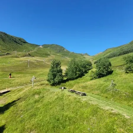 Sur Les Pistes 4 Personnes Les Agudes